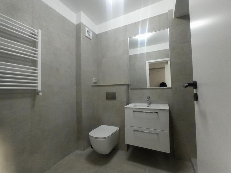 Studio parter cu terasa proprie