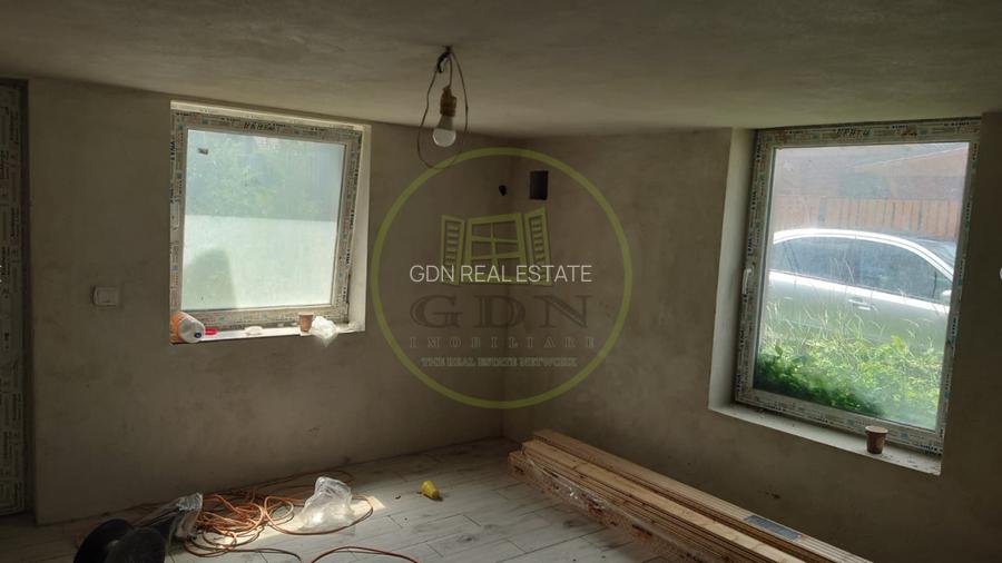 Casa de vanzare in Sura Mare, curte 495 mp. - 11