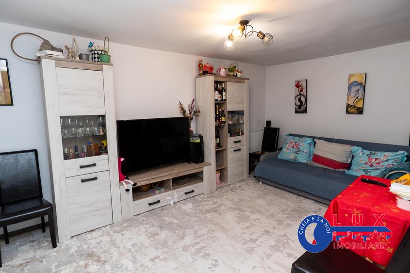 ID 6657 EXCLUSIVITATE - Vila de tip P+M+pod de vanzare