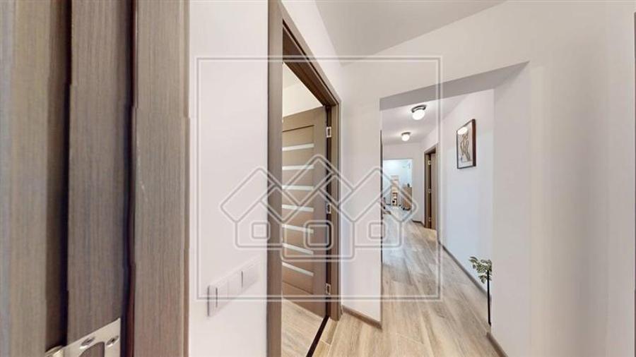 Apartament 80 mp, 2 bai, 2 balcoane - Zona Centrala - prima inchiriere