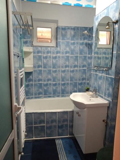 Inchiriez apartament 2 camere Micro 20