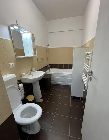 Apartament 2 camere, semidecomandat, 52 mp, centrala, ac, parcare, Metalurgiei