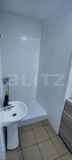 Spatiu comercial, 200 mp, zona Micro 6