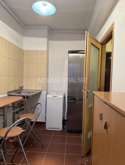Garsoniera Drumul Taberei metrou Valea Ialomiței zona Brâncuși - 5