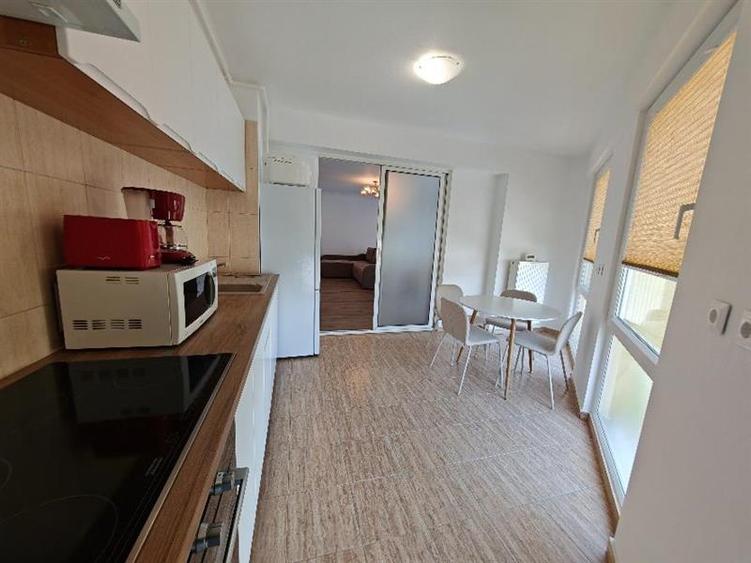 Inchiriem Apartament 3 Camere, Modern, 100 Mp, Decomandat, Racadau