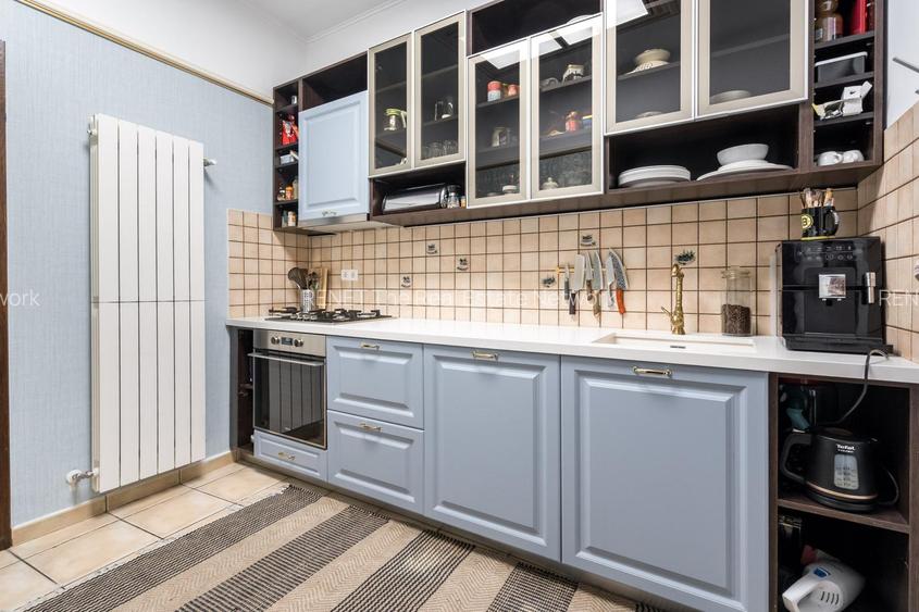 ARMENEASCA, APARTAMENT ELEGANT, SINGUR PE NIVEL, 185 MP!