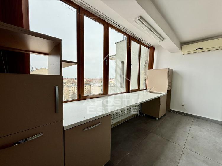 Apartament de tip penthouse de vanzare, zona Fabric Timisoara