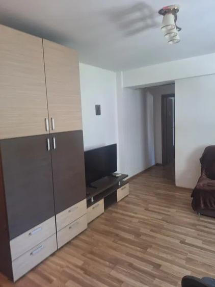 Apartament 2 camere, semidecomandat, 47 mp, centrala, metrou, 1 Deccembrie 1918