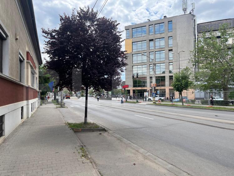 Casă de vânzare, 63 mp, strada Republicii, zona Centrală
