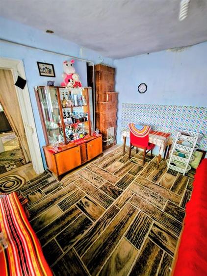 Casa batraneasca+teren 246 mp Spit.Judetean Radu Negru - Buzaului