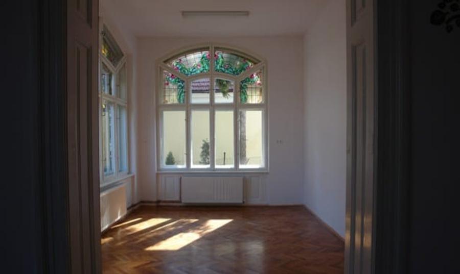 Vila interbelică pentru birouri, 504mp, zona Semicentrala