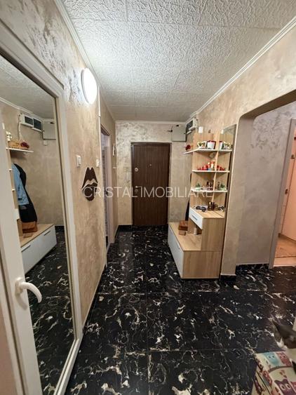 Vanzare Apartament 3 camere 73 mp, etaj 1, 2 băi, balcon, parcare, Drumul Sării - 3