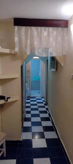 Apartament cu 3 camere decomandat, etaj 3/4, zona Cug