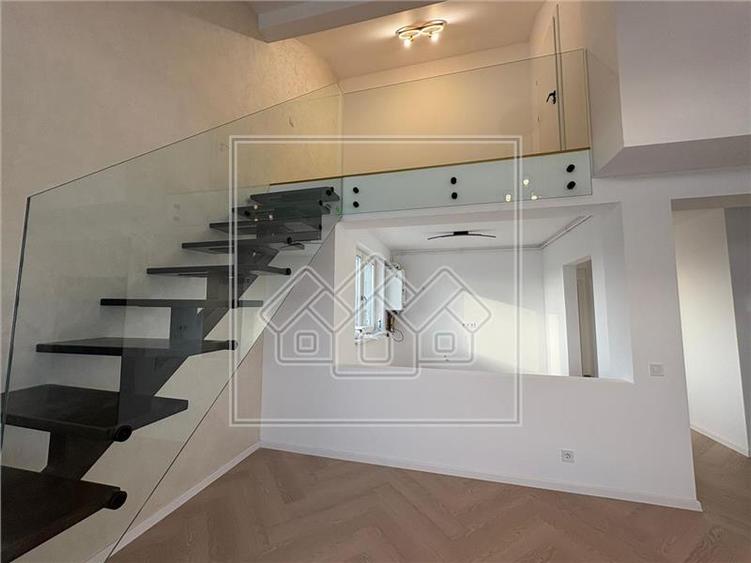 Penthouse la cheie, intabulat, 3 camere, terasa, dressing
