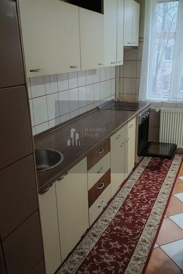 Apartament 3 camere | 70 mp | Loc de parcare și boxă