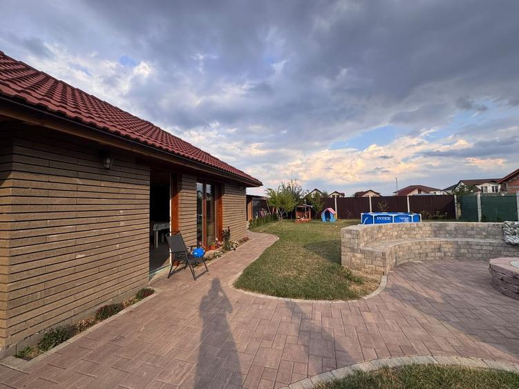 Casa individuala, carport, curte superba, Cristian, Sibiu