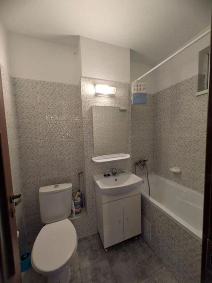 Închiriere Apartament cu 3 camere decomandat, etaj 3, bloc reabilitat, Obor 🏡
