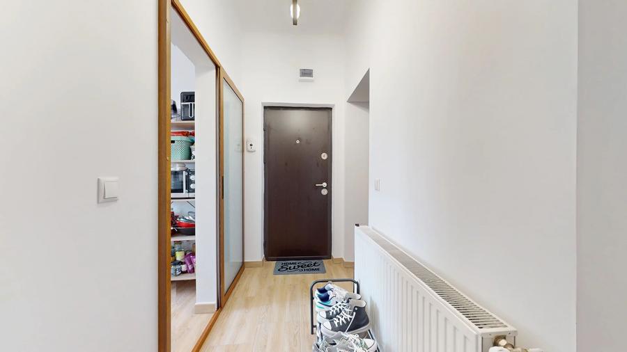 Apartament decomandat langa liceul de informatica,vanzare sau schimb