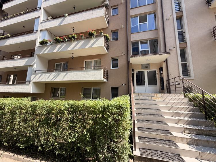 Apartament cu 3 camere zona VIVO/BMW