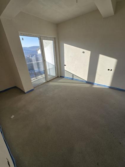 Duplex de vanzare, 4 camere, 120mp, 330mp teren, parcare,zona Chinteni