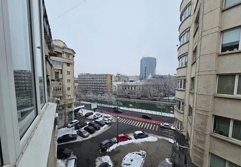 Apartament 2 camere | 50 mp | Vedere la Dâmbovița | 700 €
