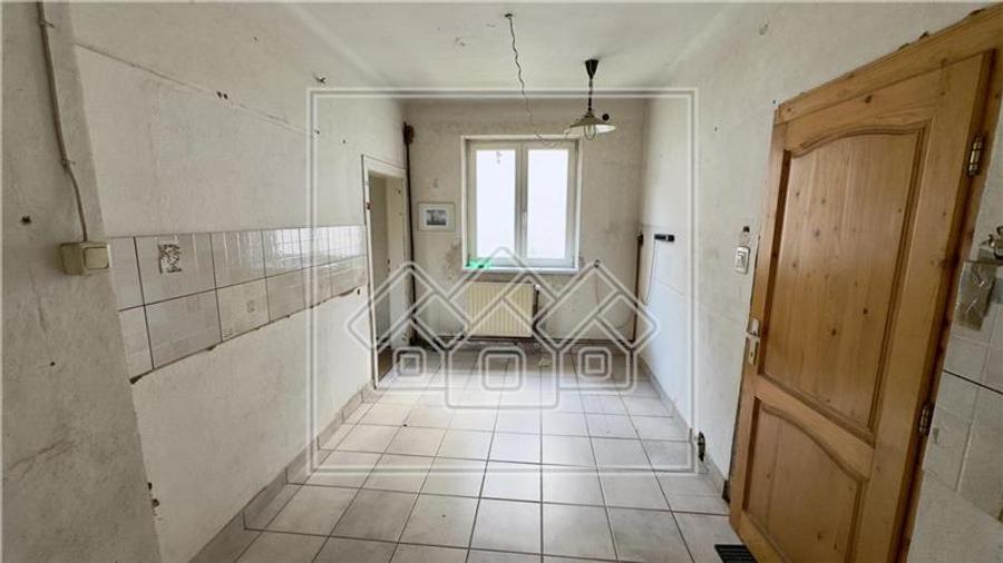 Casa de vanzare in Sibiu - curte individuala zona Turnisor