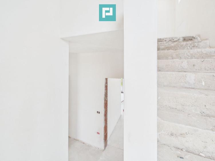 Duplex spațios 102 mp utili, teren 350mp in Covaci