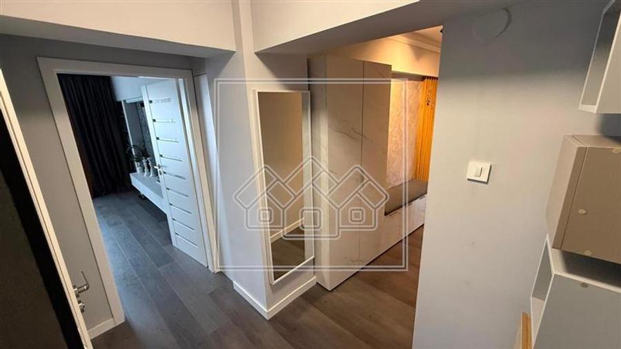 Apartament tip duplex de inchiriat in Sibiu – 5 camere, 119,5 mp si 2 balcoane –