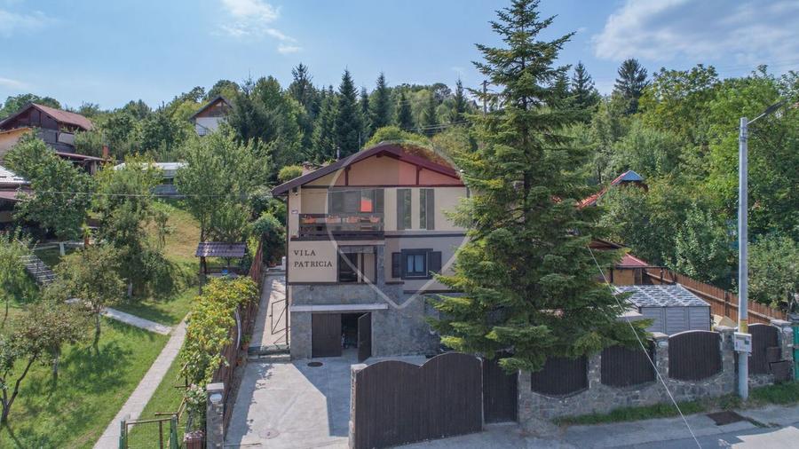 Comision 0%! Vila Patricia, pensiune Breaza | teren tenis | ciubăr