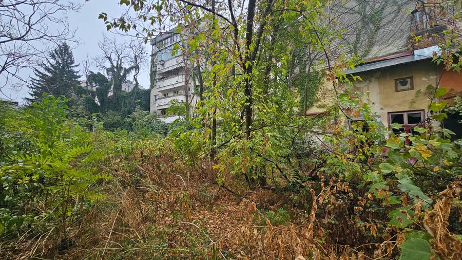 TEREN DE VÂNZARE – DOROBANȚI --- STRADA CARAGEA VODA.