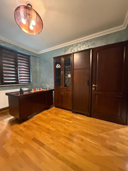 APARTAMENT LUX COPOU, 3 CAMERE, 2 BAI, TERASA FOISOR+GRADINA+2 LOCURI-ZONA COPOU