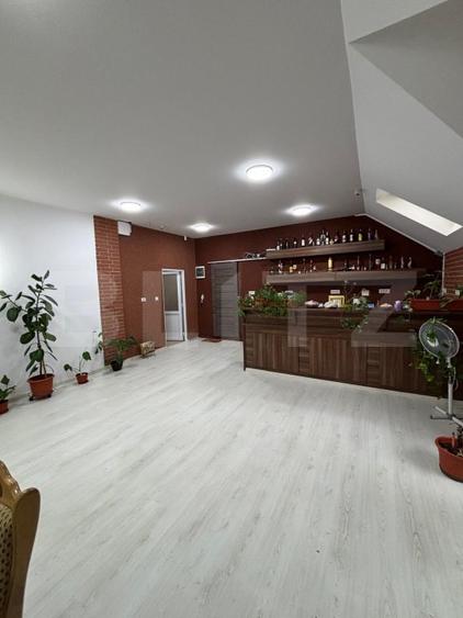Casa cu 5 camere, 550 mp, teren de 800 mp, zona Salcea