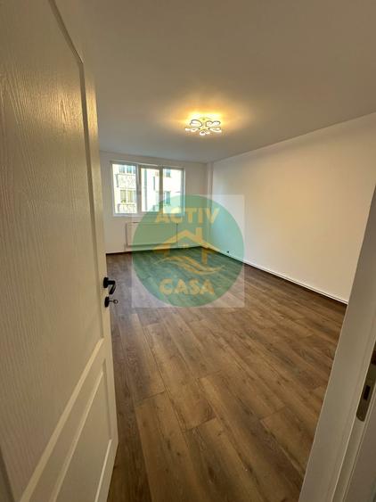Apartament 2 camere, etaj 3, renovat, zona Piata Mica