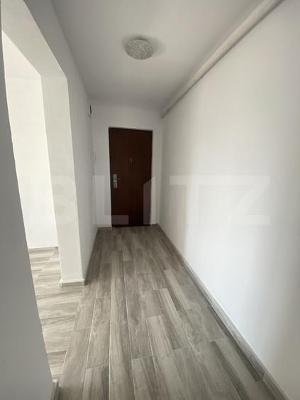 Apartament de vânzare, 2 camere, etaj intermediar, zona Decebal