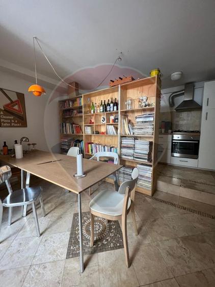 Apartament cu 4 camere de închiriat în zona Dacia pretabil birou
