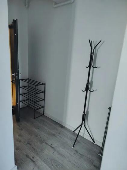 Etaj 1 ap 2 camere 44mp mobilat si utilat zona Cartier Visoianu