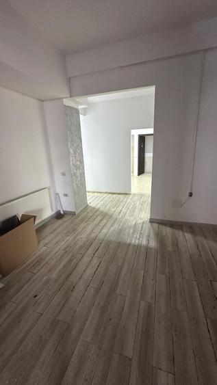 Spațiu comercial de 250mp în zona ICIL/CASA DE CULTURA , pretabil birouri