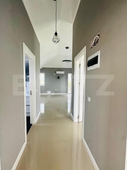 Casa Indiviaduala de vanzare, 6 camere, 215 mp - Stupini