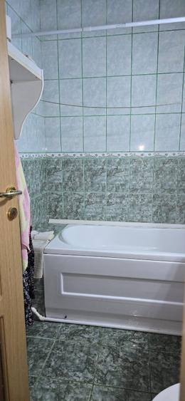 Se vende apartament de două camere