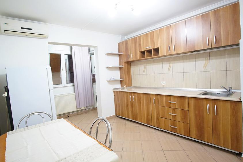 Parcul Sebastian | Rahova | Centrală proprie | Decomandat | Renovat recent