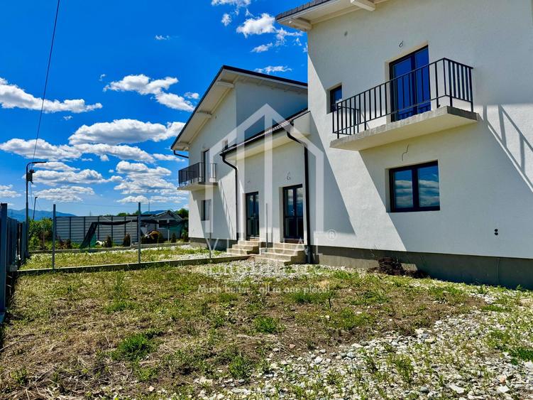 Duplex cu 4 camere, 142mp utili, 276mp teren, Selimbar - Mohu