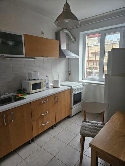 Apartament 2 camere decomandat de inchiriat - Tomis Mall
