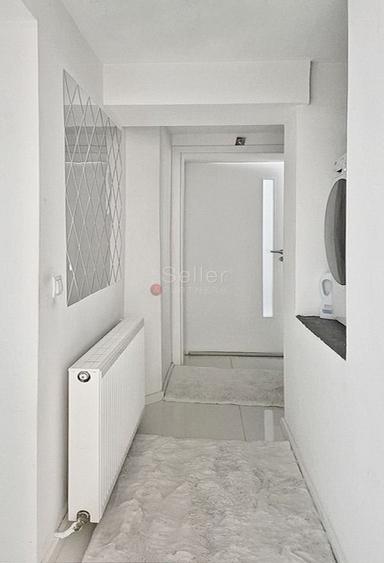 Casa Formata Din Doua Apartamente