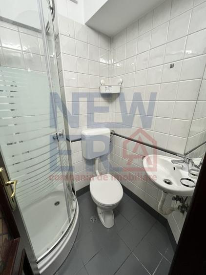 Apartament cu 5 camere de inchiriat - zona Aviatorilor