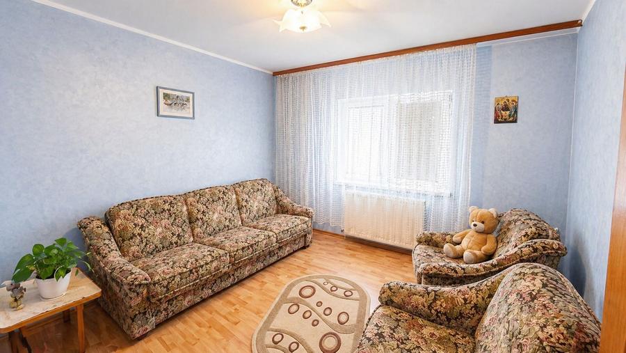 Apartament 3 camere, parter, gata de mutare