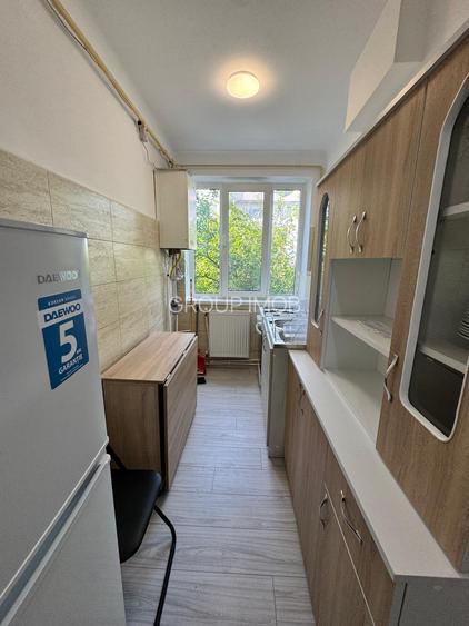 George Bacovia - Apartament 2 cam Decomandat, etaj 1, mobilat, An-1965 - 10