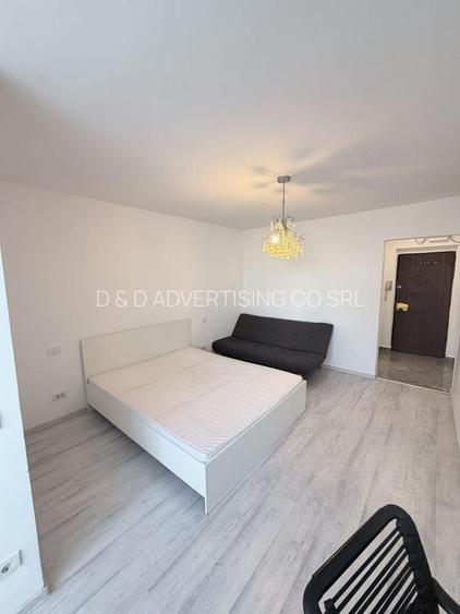 GARSONIERĂ DE ÎNCHIRIAT | TITAN | METROU ~1 MINUT | 32 MP | 349 €