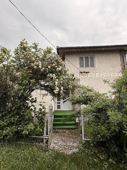 Casă de vânzare- Poiana Teiului  - 2