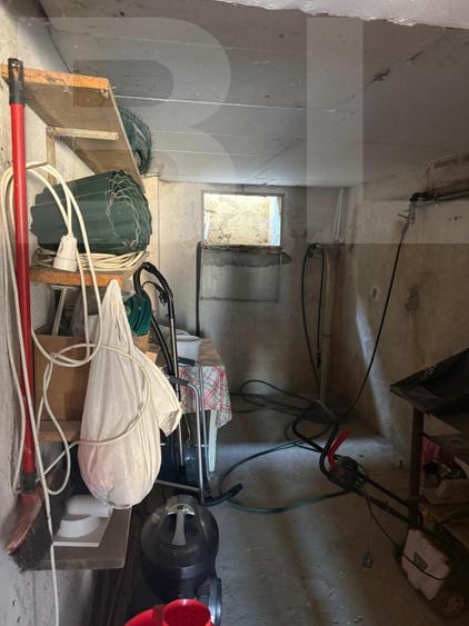 Vila in zona linistita, pe o strada inchisa perfecta pentru locuire sau afacere