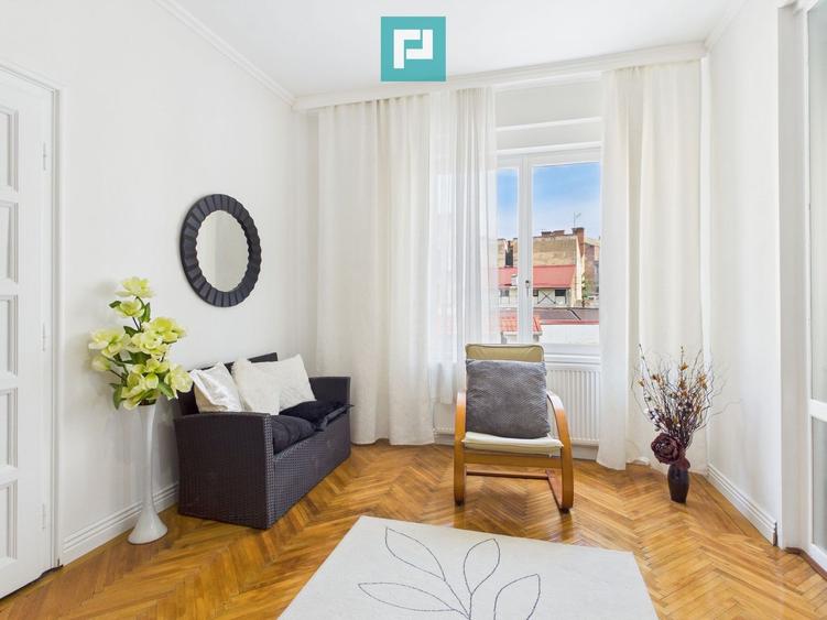 Apartament spațios în clădire ultracentrală